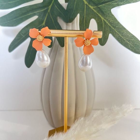 Elegant Floral & Pearl Drop Earrings - Coquette Small Earrings - Flower Earrings - Picture 13 of 16